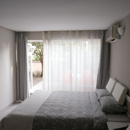 Appartement Treti Mart North à Primorsko Extérieur photo
