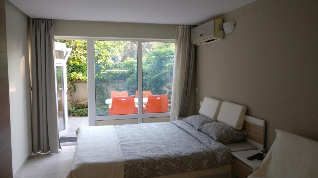 Appartement Treti Mart North à Primorsko Extérieur photo